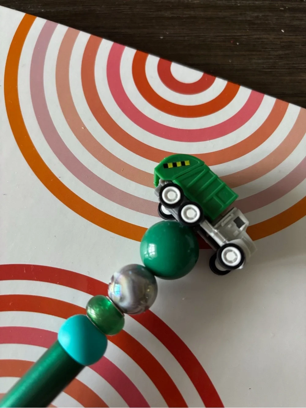 Large Trucks: Garbage Truck Handmade Beaded Pen